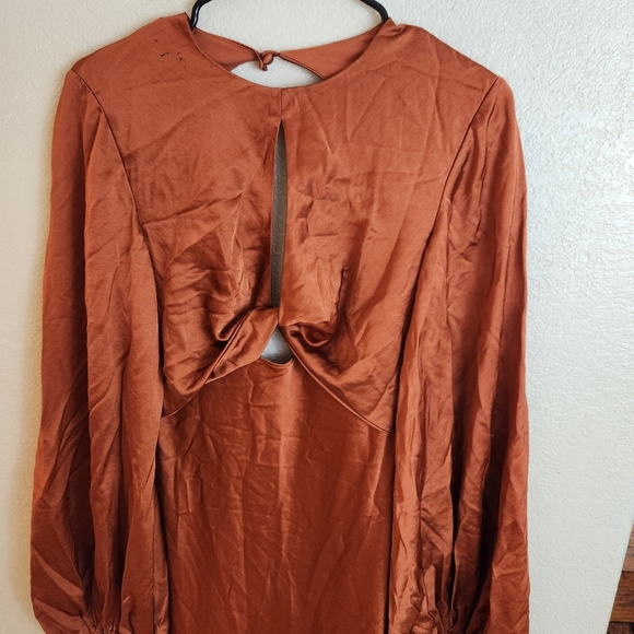 Significant Other Satin Open Back Balloon Sleeves Formal Evening Maxi Dress - Picture 8 of 11